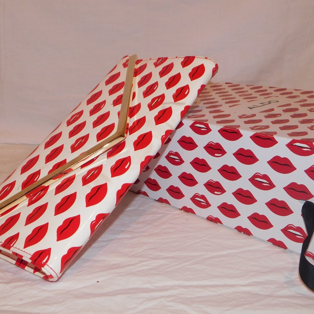 ALDO RED WHITE BLACK GOLD KISS CLUTCH PURSE